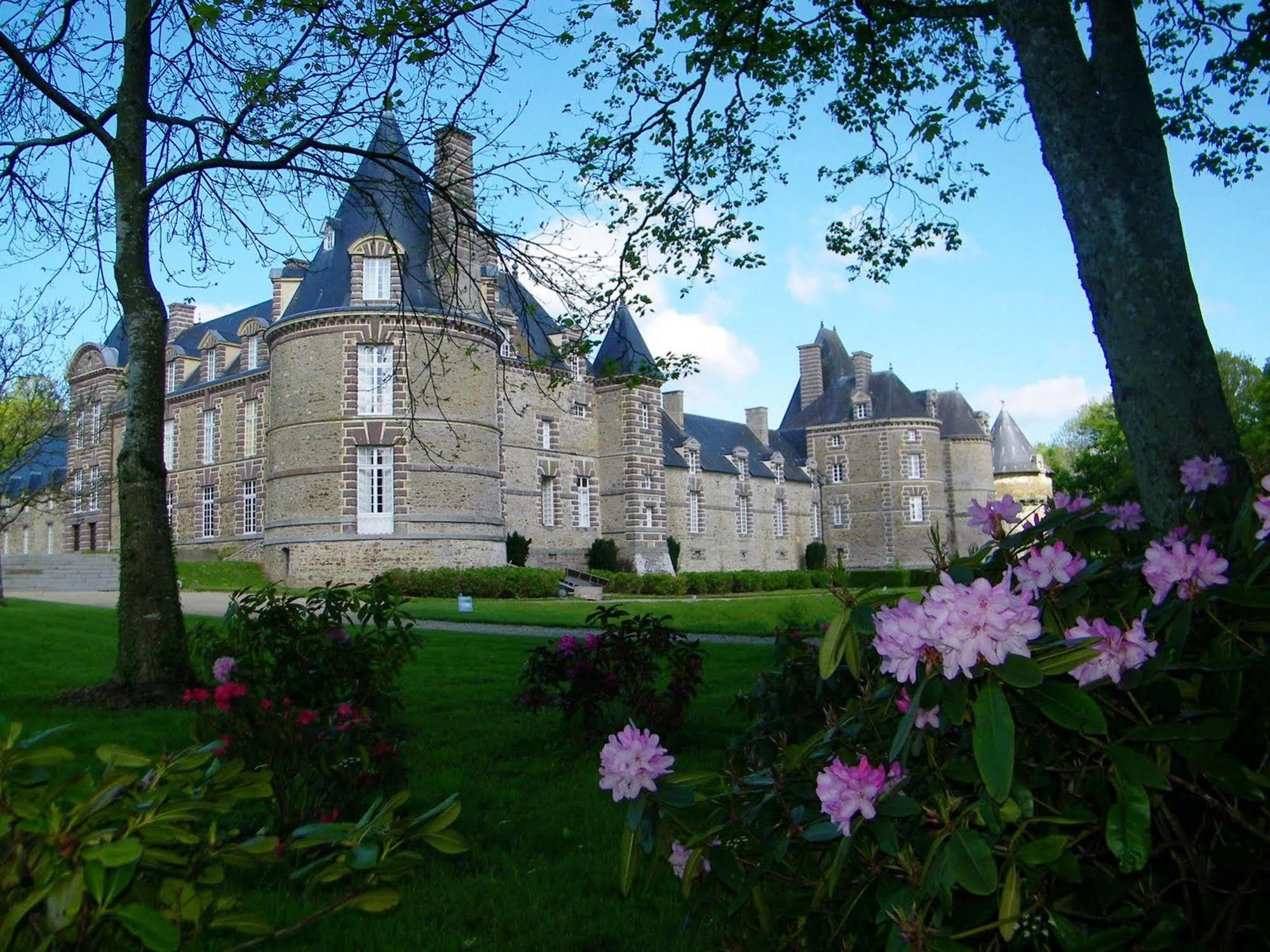 Chateau De Canisy Exterior photo